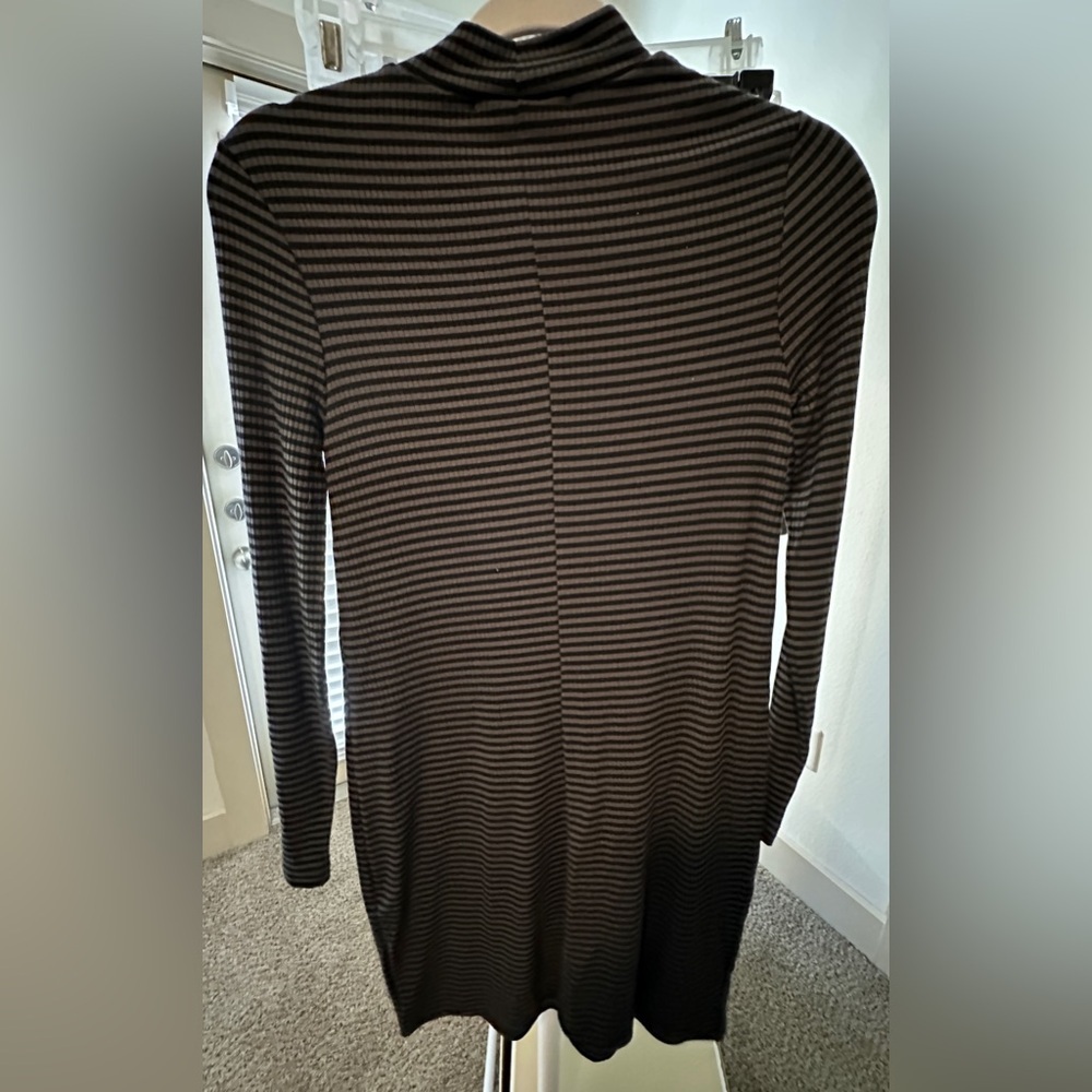 Bella Luxx | Stripe Rib Mock Neck Mini Dress - Picture 3 of 4